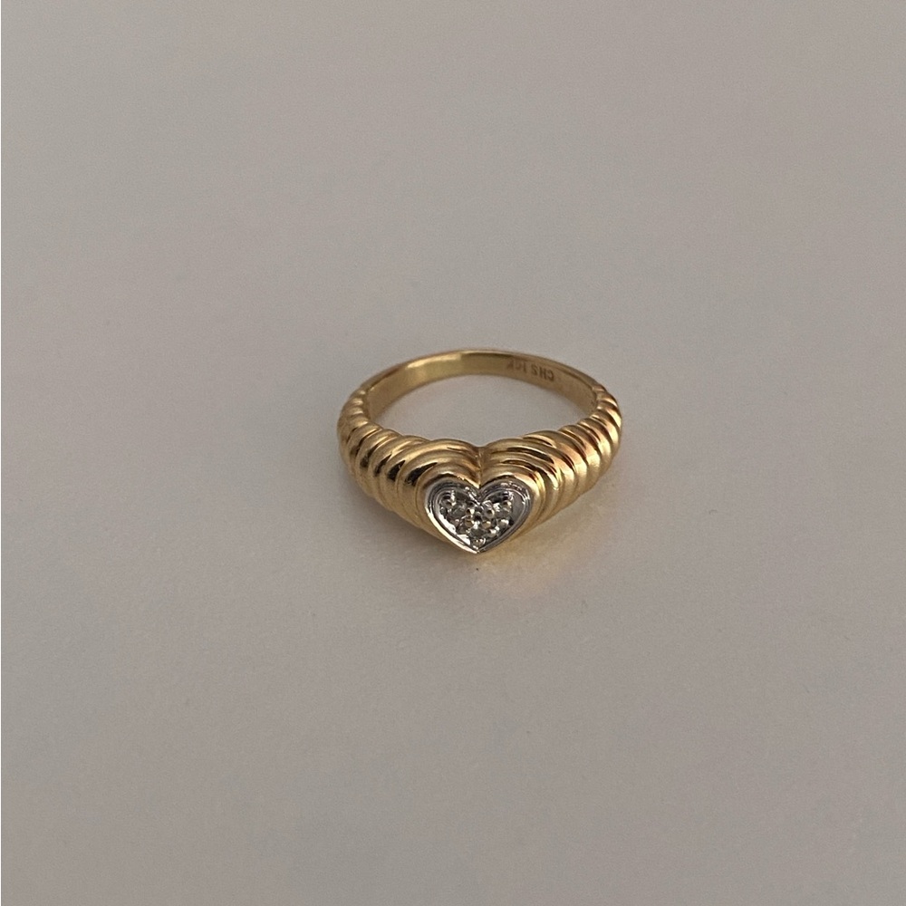 Vintage 14K Yellow Gold Heart Ring w/ Trio of Diamonds set in White Gold